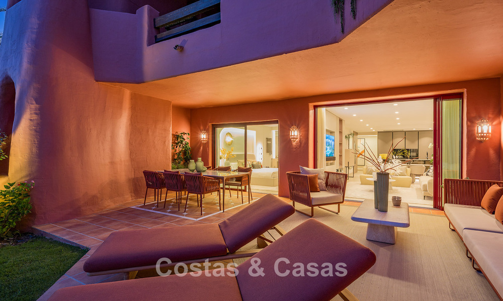 Apartamento reformado de alta calidad y vistas abiertas al mar en venta, en primera línea de playa entre Marbella y Estepona 783411