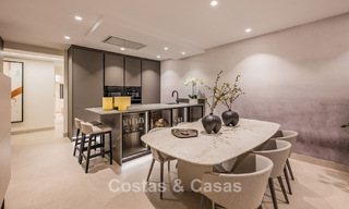 Apartamento reformado de alta calidad y vistas abiertas al mar en venta, en primera línea de playa entre Marbella y Estepona 783448 