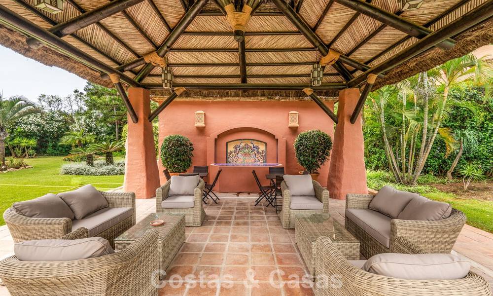 Ático dúplex espacioso con piscina en venta en una urbanización con campo de golf cerca de Guadalmina Baja, Marbella - Estepona 783527