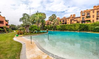 Ático dúplex espacioso con piscina en venta en una urbanización con campo de golf cerca de Guadalmina Baja, Marbella - Estepona 783528 