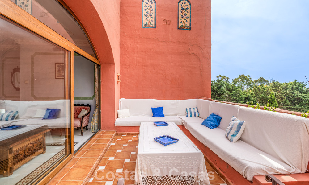 Ático dúplex espacioso con piscina en venta en una urbanización con campo de golf cerca de Guadalmina Baja, Marbella - Estepona 783537