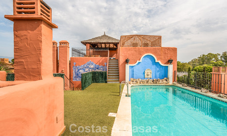 Ático dúplex espacioso con piscina en venta en una urbanización con campo de golf cerca de Guadalmina Baja, Marbella - Estepona 783540