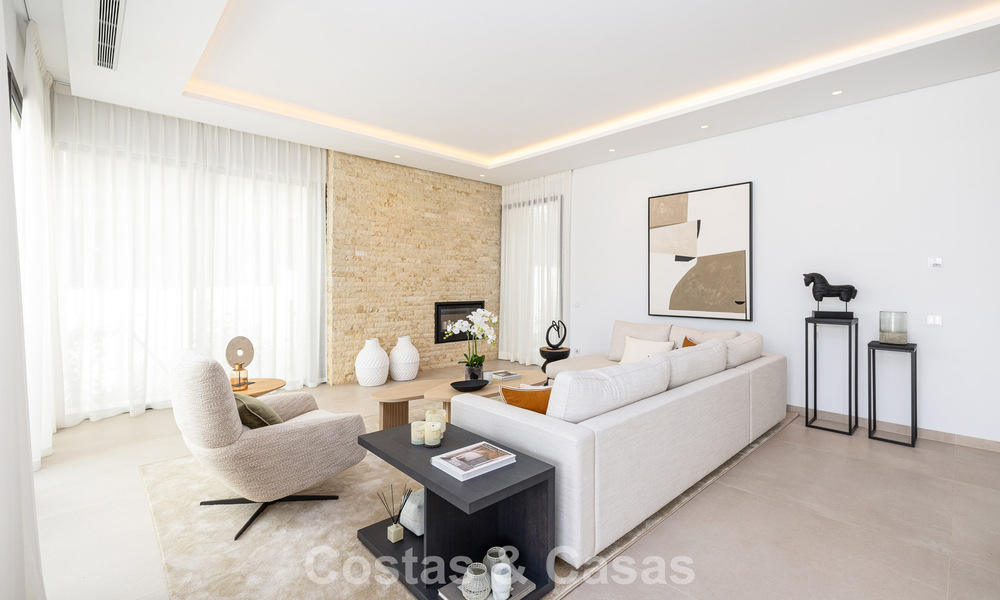 Villa contemporánea en venta a un paso de la playa y todos los servicios en Marbella ciudad 783503