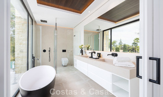 Villa contemporánea en venta a un paso de la playa y todos los servicios en Marbella ciudad 783522 