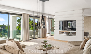 Villa en primera línea de golf con vistas al campo de golf y al mar en venta en el resort de golf de 5* en Marbella - Benahavís 783370 