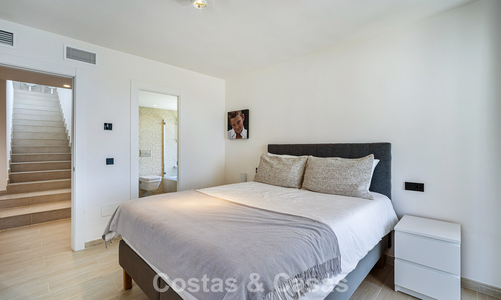 Lujosa villa mediterránea en venta en las colinas de Nueva Andalucía, Marbella 783218