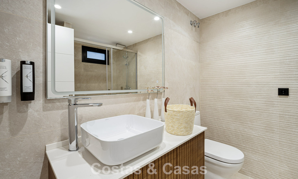 Lujosa villa mediterránea en venta en las colinas de Nueva Andalucía, Marbella 783223