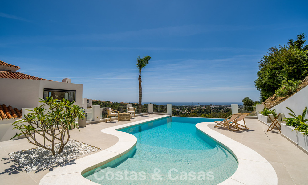 Lujosa villa mediterránea en venta en las colinas de Nueva Andalucía, Marbella 783235
