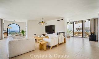 Lujosa villa mediterránea en venta en las colinas de Nueva Andalucía, Marbella 783245 