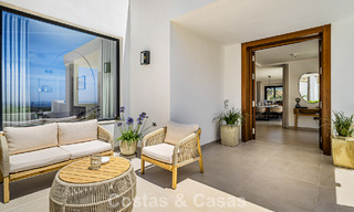 Lujosa villa mediterránea en venta en las colinas de Nueva Andalucía, Marbella 783247 