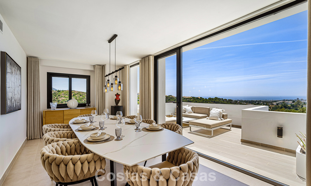 Lujosa villa mediterránea en venta en las colinas de Nueva Andalucía, Marbella 783248