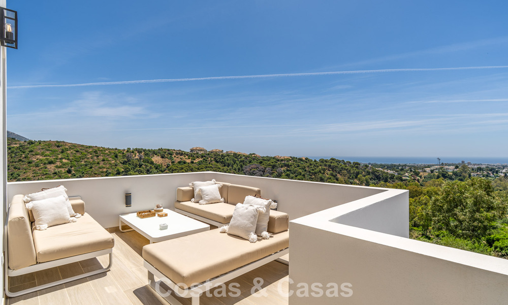 Lujosa villa mediterránea en venta en las colinas de Nueva Andalucía, Marbella 783250
