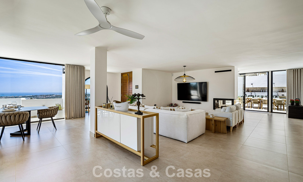 Lujosa villa mediterránea en venta en las colinas de Nueva Andalucía, Marbella 783251