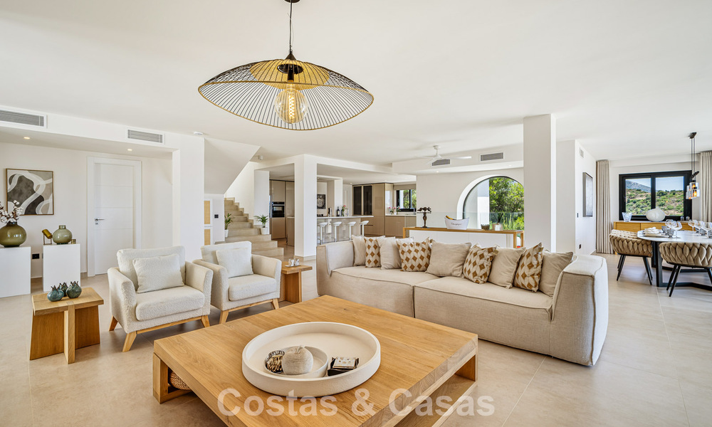 Lujosa villa mediterránea en venta en las colinas de Nueva Andalucía, Marbella 783252