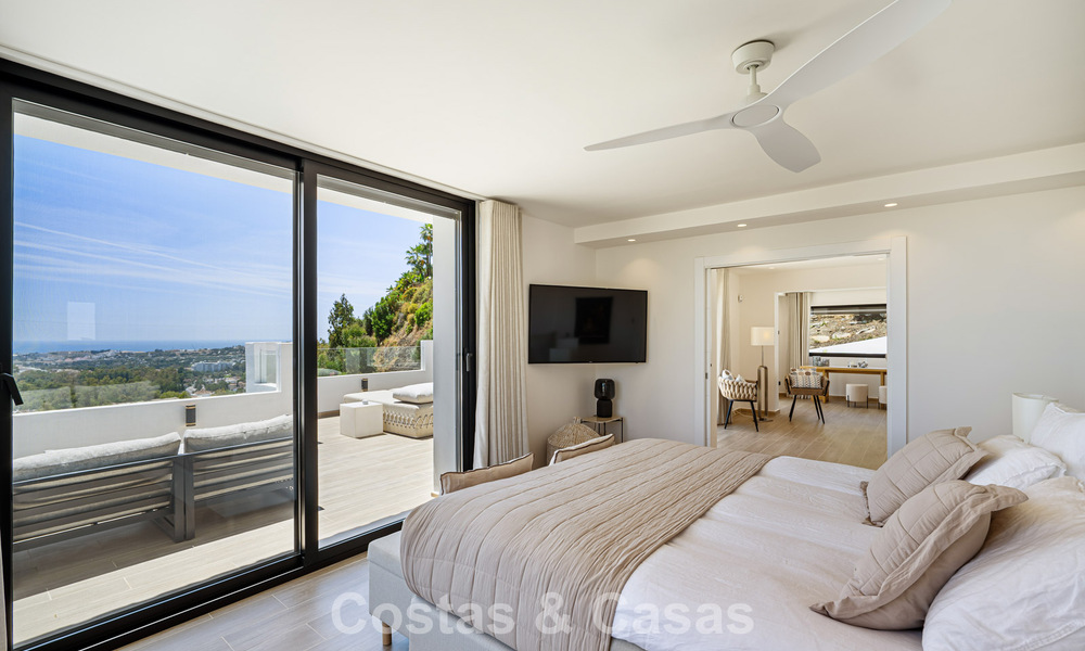 Lujosa villa mediterránea en venta en las colinas de Nueva Andalucía, Marbella 783260