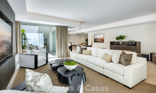 Impresionante villa de lujo con pista de tenis de césped en venta cerca de todos los servicios en la Milla de Oro de Marbella 782698 