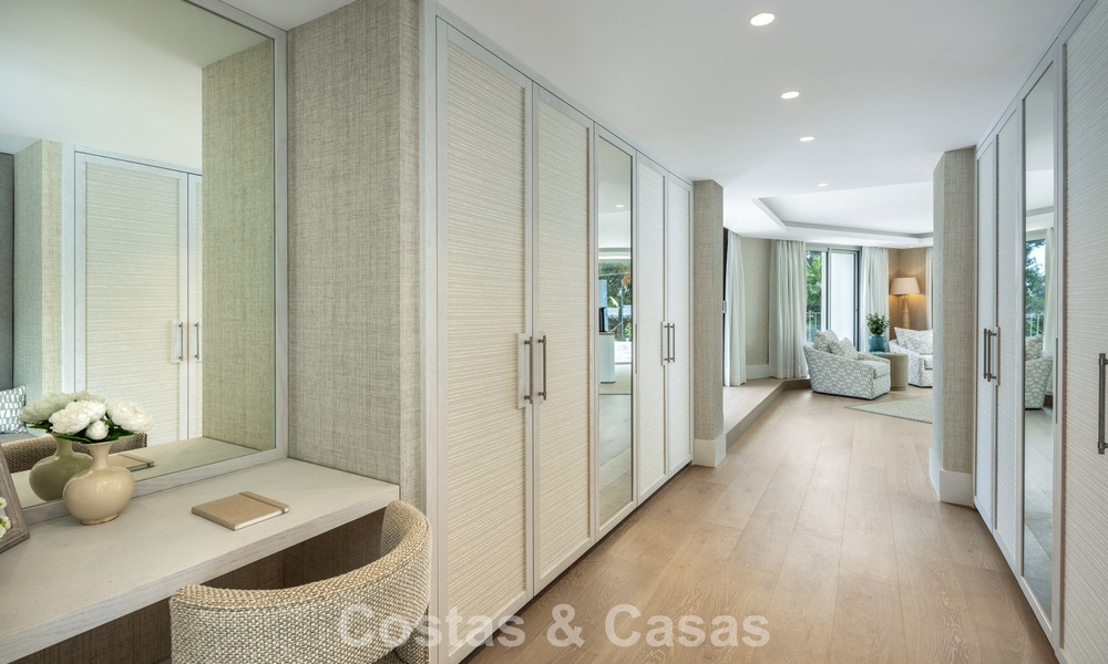 Impresionante villa de lujo con pista de tenis de césped en venta cerca de todos los servicios en la Milla de Oro de Marbella 782714