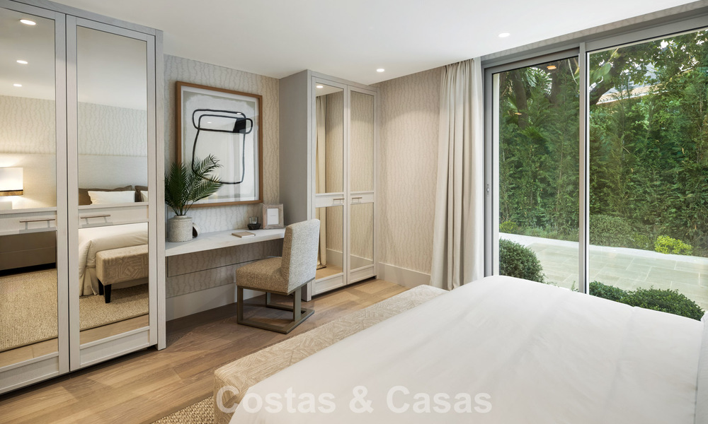 Impresionante villa de lujo con pista de tenis de césped en venta cerca de todos los servicios en la Milla de Oro de Marbella 782718