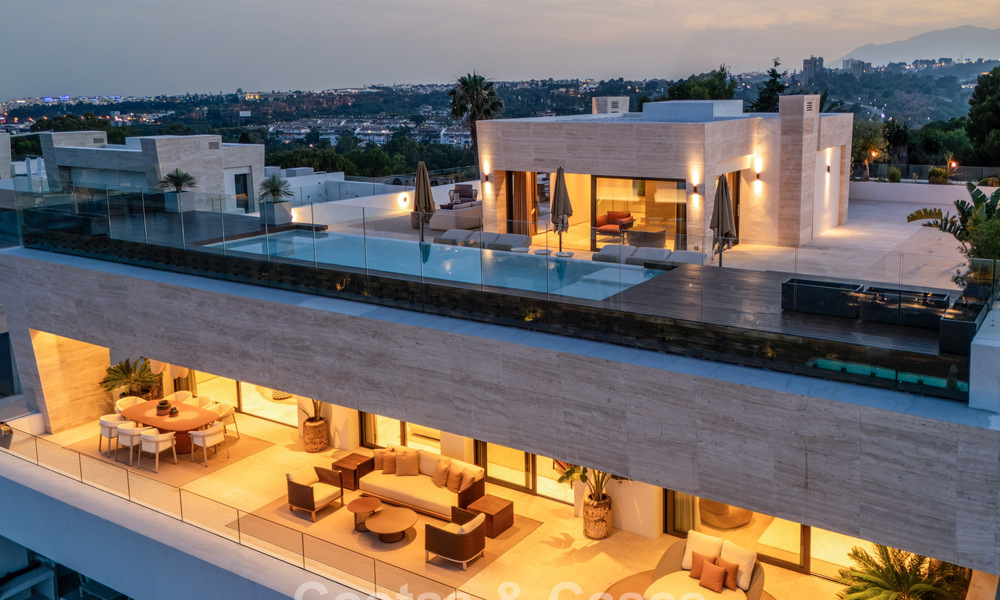 Vivienda de diseño de alta gama, lista para entrar a vivir, en un complejo tipo resort de lujo en la Milla de Oro de Marbella 782736
