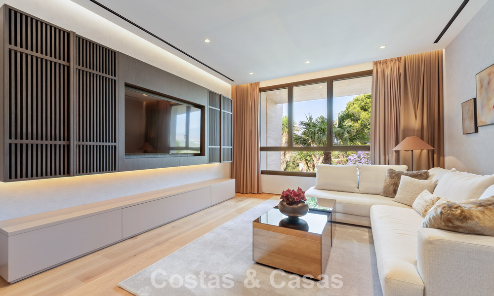Vivienda de diseño de alta gama, lista para entrar a vivir, en un complejo tipo resort de lujo en la Milla de Oro de Marbella 782747