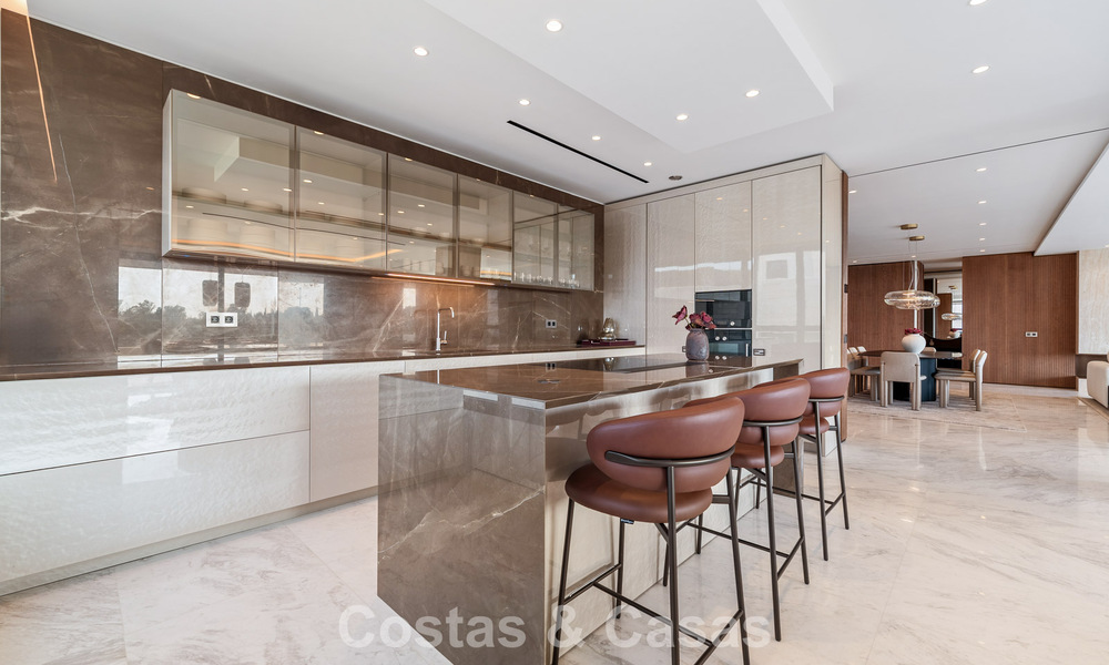 Vivienda de diseño de alta gama, lista para entrar a vivir, en un complejo tipo resort de lujo en la Milla de Oro de Marbella 782759