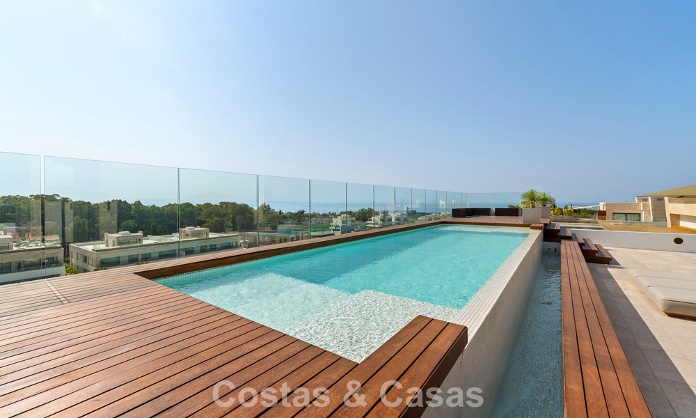 Vivienda de diseño de alta gama, lista para entrar a vivir, en un complejo tipo resort de lujo en la Milla de Oro de Marbella 782782