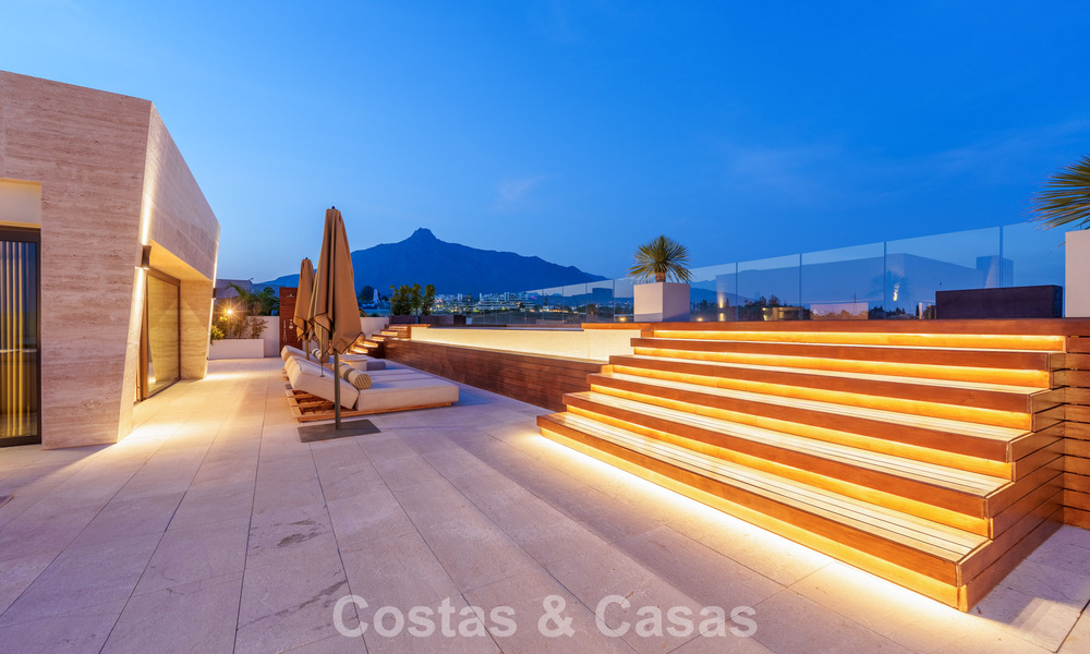 Vivienda de diseño de alta gama, lista para entrar a vivir, en un complejo tipo resort de lujo en la Milla de Oro de Marbella 782786