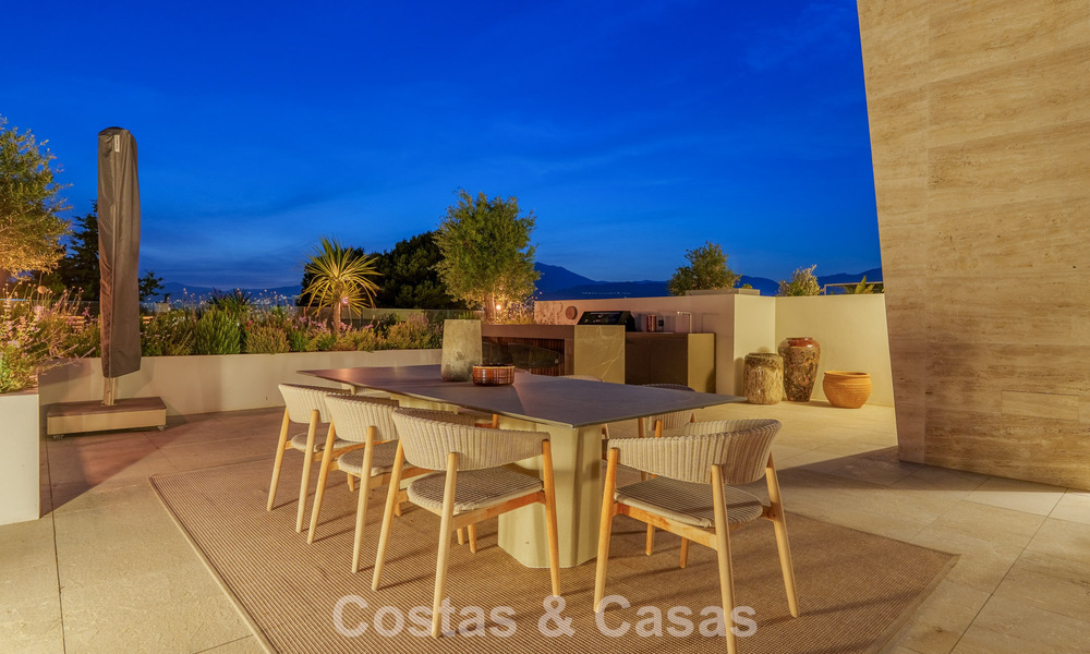 Vivienda de diseño de alta gama, lista para entrar a vivir, en un complejo tipo resort de lujo en la Milla de Oro de Marbella 782797