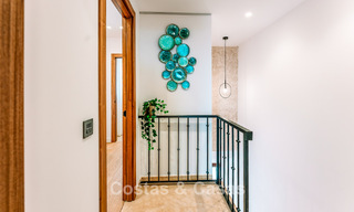 Espaciosa casa adosada de 3 dormitorios, lista para entrar a vivir, con vistas al golf y al mar en venta en Marbella - Benahavís 782978 