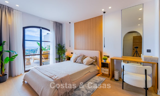 Espaciosa casa adosada de 3 dormitorios, lista para entrar a vivir, con vistas al golf y al mar en venta en Marbella - Benahavís 782979 