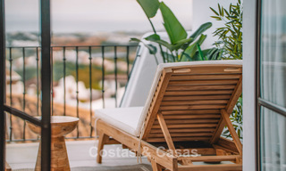 Espaciosa casa adosada de 3 dormitorios, lista para entrar a vivir, con vistas al golf y al mar en venta en Marbella - Benahavís 782993 