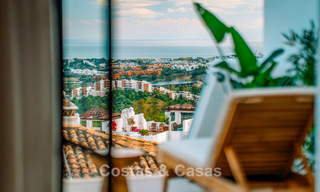 Espaciosa casa adosada de 3 dormitorios, lista para entrar a vivir, con vistas al golf y al mar en venta en Marbella - Benahavís 782994 