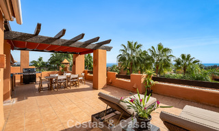 Excepcional ático dúplex en venta, a un paso de Puerto Banús en Nueva Andalucía, Marbella 783048 