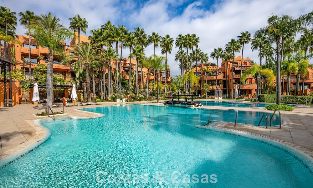 Excepcional ático dúplex en venta, a un paso de Puerto Banús en Nueva Andalucía, Marbella 783068