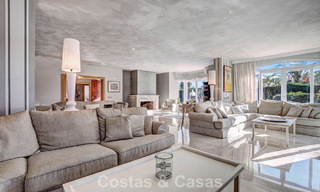 Villa de lujo de estilo mediterráneo en venta a un paso de la playa y todos los servicios en Guadalmina Baja, Marbella 783086 