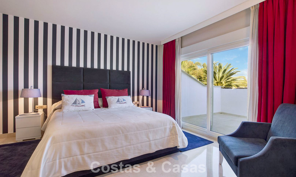 Villa de lujo de estilo mediterráneo en venta a un paso de la playa y todos los servicios en Guadalmina Baja, Marbella 783090