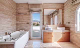 Villa de lujo de estilo mediterráneo en venta a un paso de la playa y todos los servicios en Guadalmina Baja, Marbella 783093 