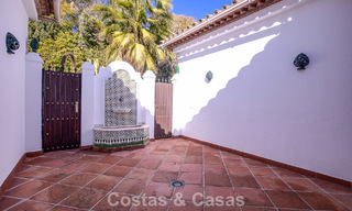 Villa de lujo de estilo mediterráneo en venta a un paso de la playa y todos los servicios en Guadalmina Baja, Marbella 783095 