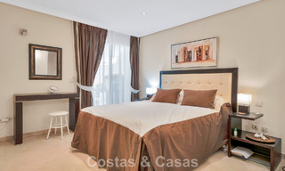 Apartamento en planta baja en venta en un complejo en primera línea de playa en la Nueva Milla de Oro, Marbella - Estepona 783671 