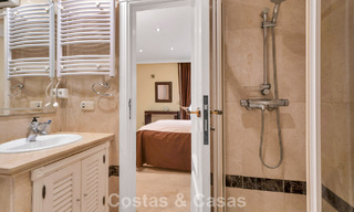 Apartamento en planta baja en venta en un complejo en primera línea de playa en la Nueva Milla de Oro, Marbella - Estepona 783677 