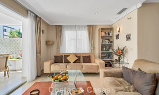 Apartamento en planta baja en venta en un complejo en primera línea de playa en la Nueva Milla de Oro, Marbella - Estepona 783694 