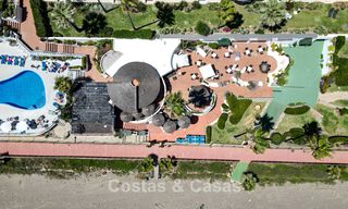 Apartamento en planta baja en venta en un complejo en primera línea de playa en la Nueva Milla de Oro, Marbella - Estepona 783708 