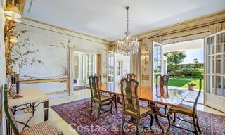 Villa clásica de lujo mediterránea en venta a un paso de la playa en Los Monteros, al este del centro de Marbella 783748 