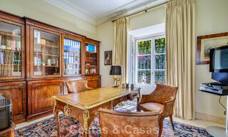 Villa clásica de lujo mediterránea en venta a un paso de la playa en Los Monteros, al este del centro de Marbella 783756 
