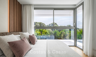 Elegante villa moderna de 5 dormitorios en venta en la Nueva Milla de Oro, entre Marbella y Estepona 783780 