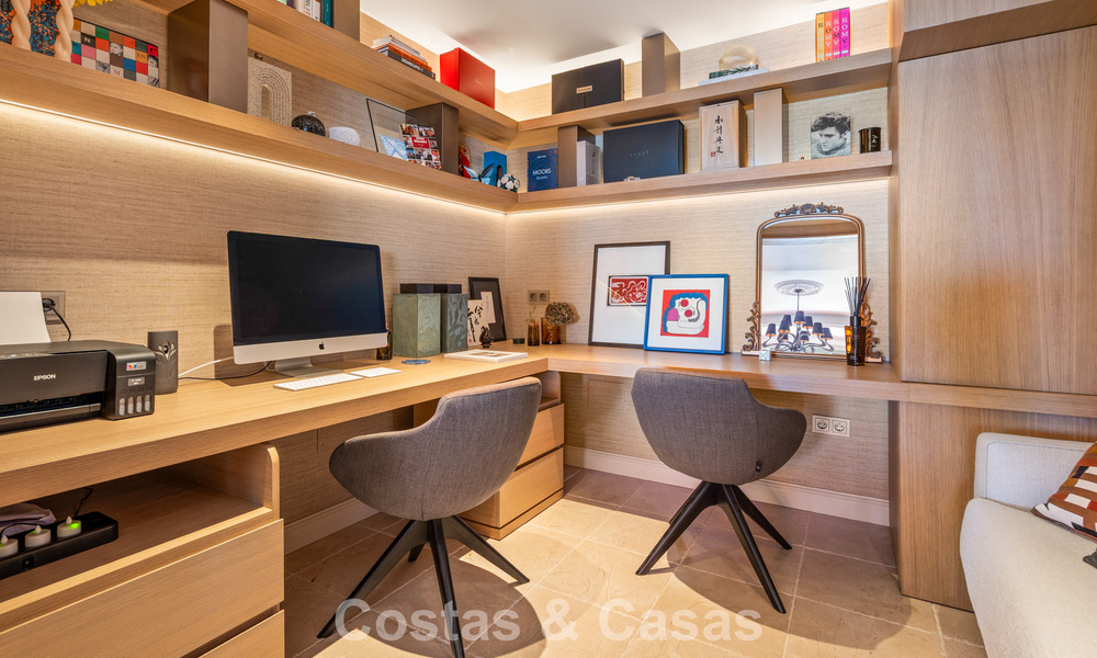 Ático dúplex de lujo con un interior galardonado en venta en Los Flamingos Golf Resort en Benahavís - Marbella 782827