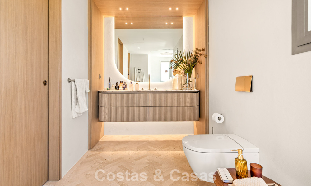 Ático dúplex de lujo con un interior galardonado en venta en Los Flamingos Golf Resort en Benahavís - Marbella 782849