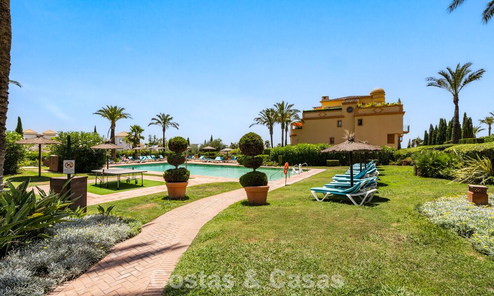 Ático dúplex de lujo con un interior galardonado en venta en Los Flamingos Golf Resort en Benahavís - Marbella 782869