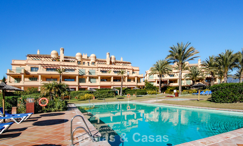 Ático dúplex de lujo con un interior galardonado en venta en Los Flamingos Golf Resort en Benahavís - Marbella 782876