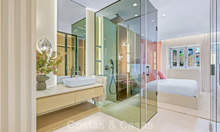 Apartamento en primera línea de playa, elegantemente renovado y con vistas despejadas al mar, entre Marbella y Estepona 782922 